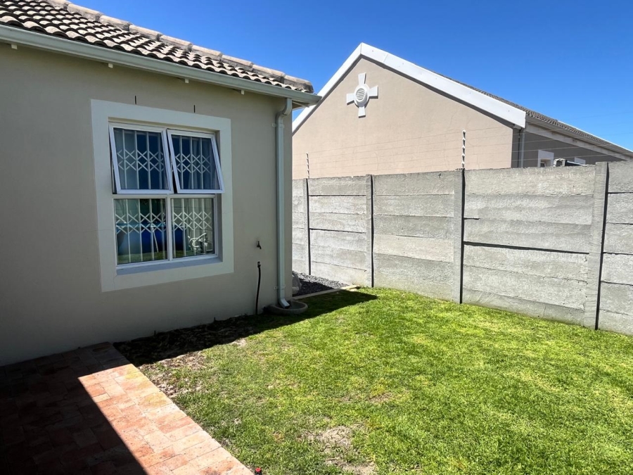 To Let 3 Bedroom Property for Rent in Sunningdale Western Cape